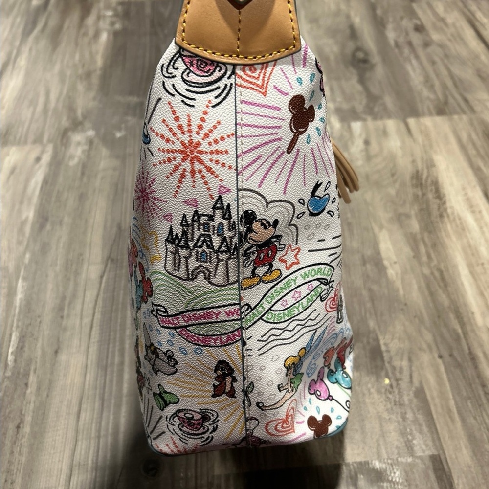Dooney and Bourke Disney Paige Sac sketch - Picture 4 of 8